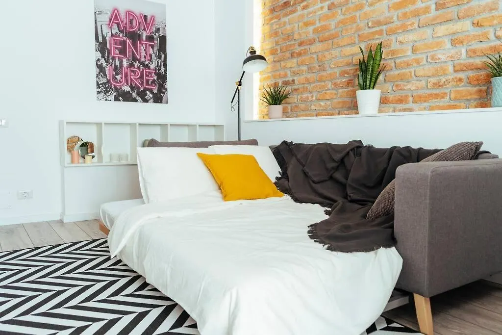 Beautiful Apartment - Top Location + Netflix Bükreş 0*,  Romanya