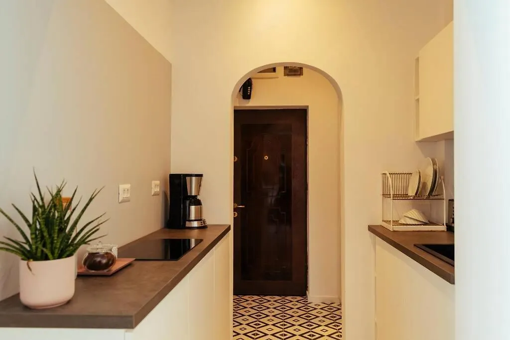 Beautiful Apartment - Top Location + Netflix Bükreş